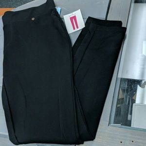 NWT Bobbie Brooks Jeggings